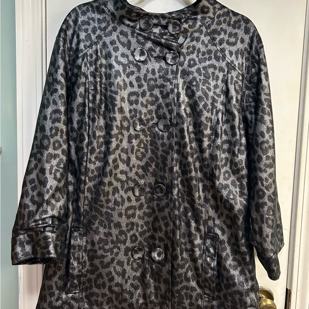 Faux double breasted jacket with pockets